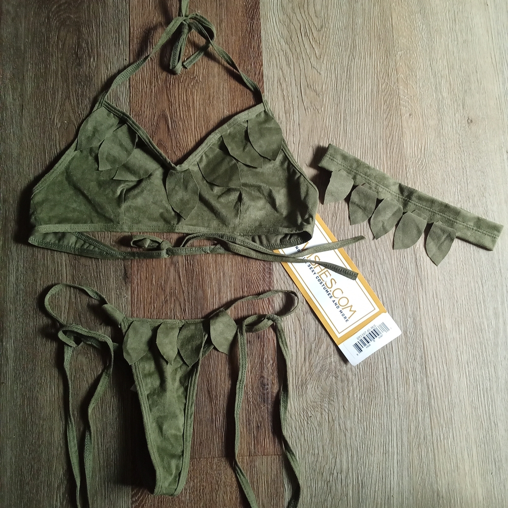 Olive Green Leaf Design Lingerie Set
